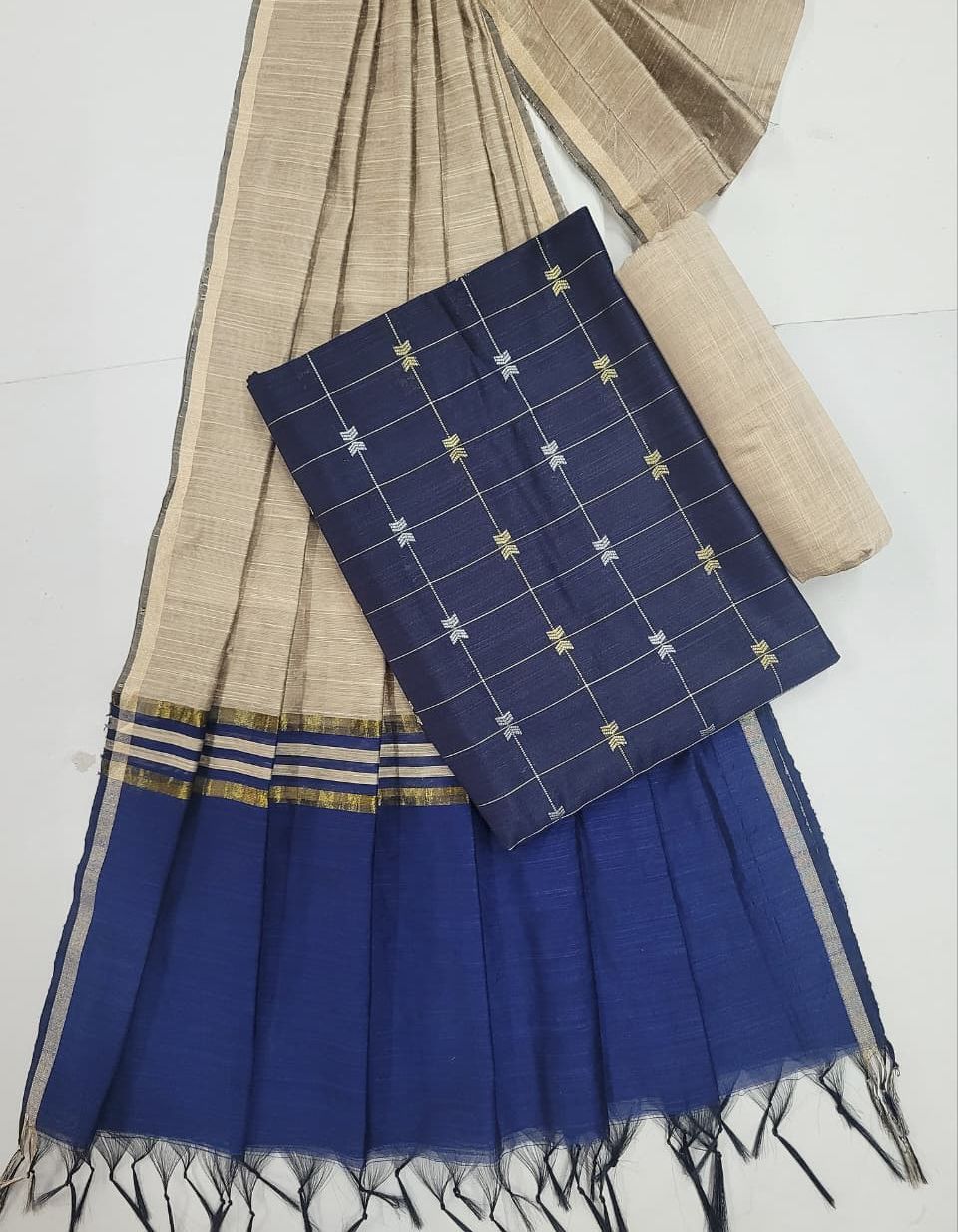 Raw Silk Salwar Suti HOTUSM511