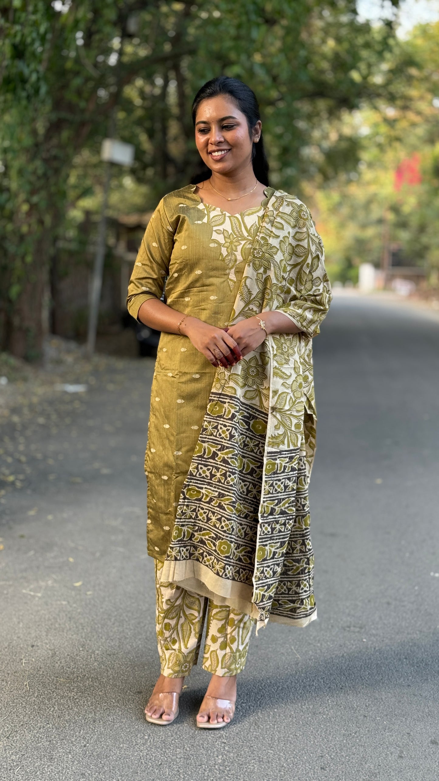 Kalamkari Vastra